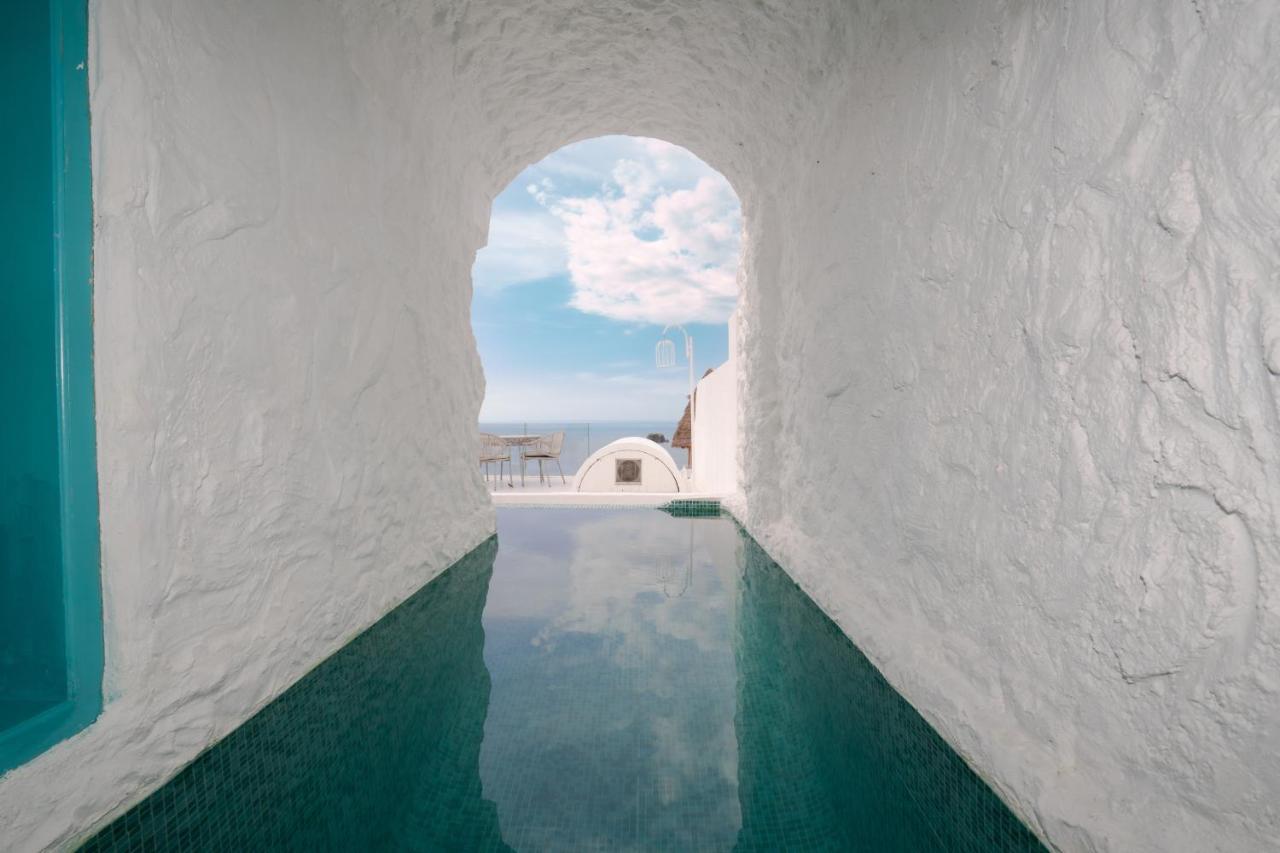 Loccal Collection Hotel Komodo Labuan Bajo Buitenkant foto