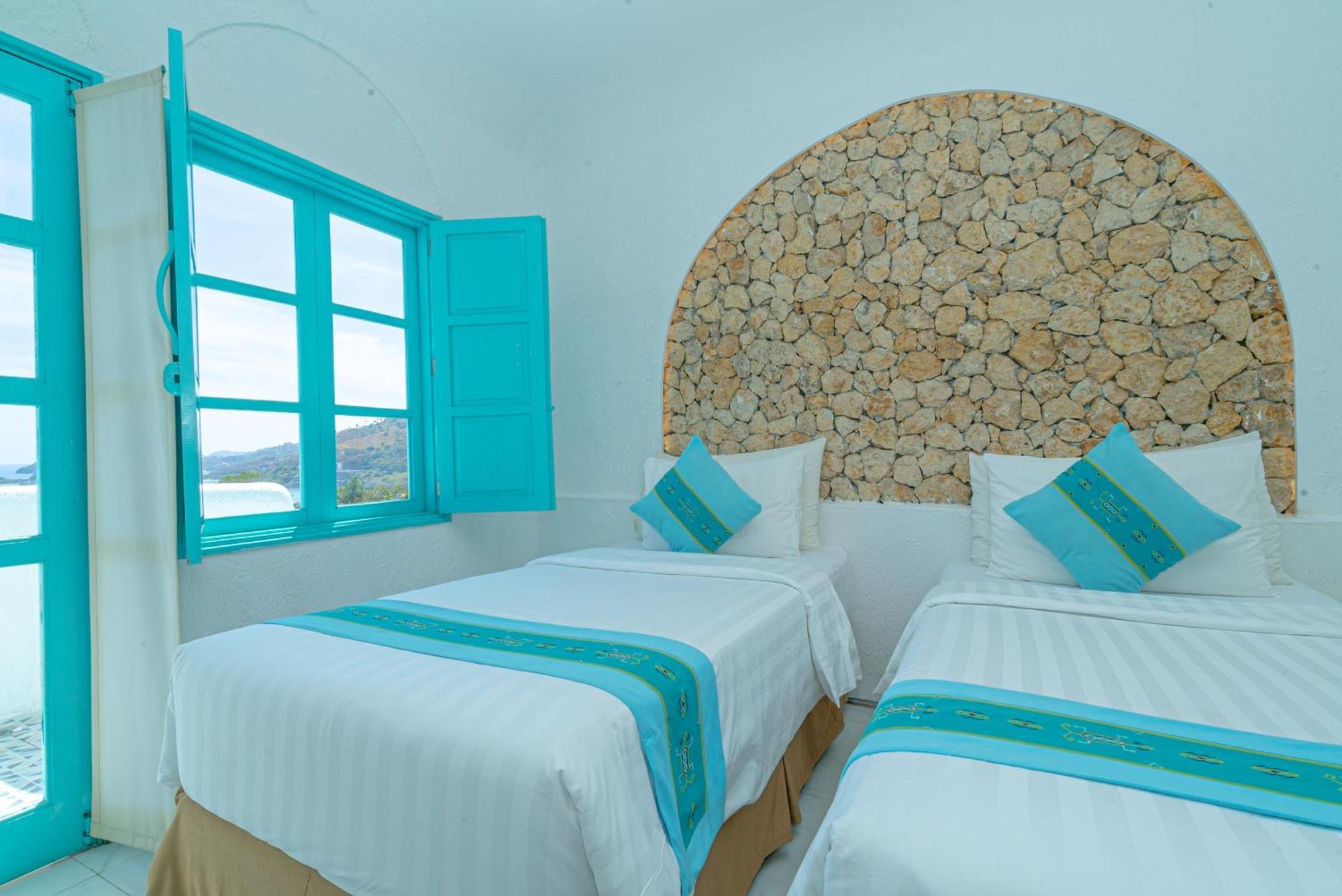 Loccal Collection Hotel Komodo Labuan Bajo Buitenkant foto
