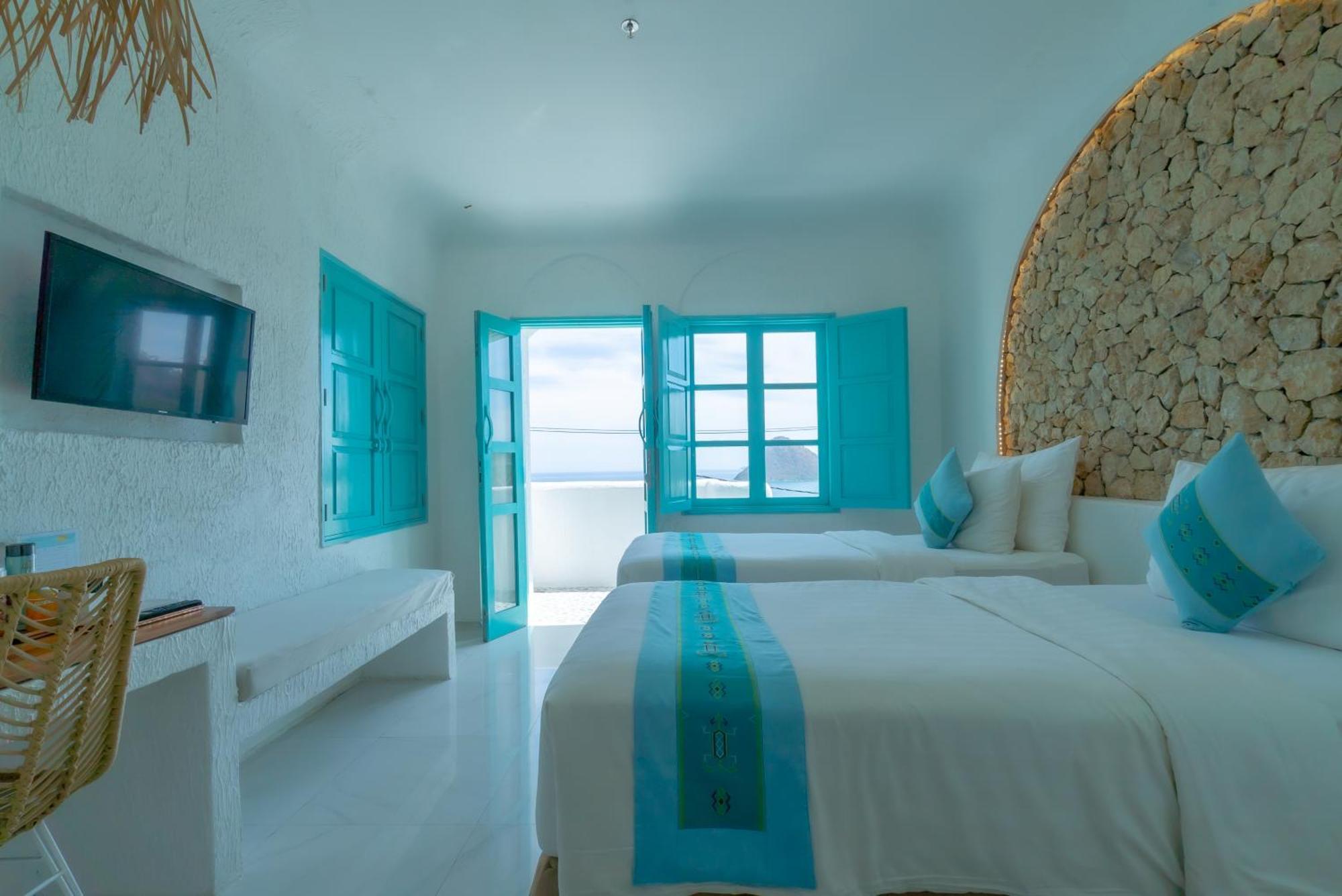 Loccal Collection Hotel Komodo Labuan Bajo Buitenkant foto